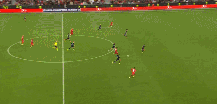 字母哥复出半场砍两双，雄鹿12记三分，半场1分领先