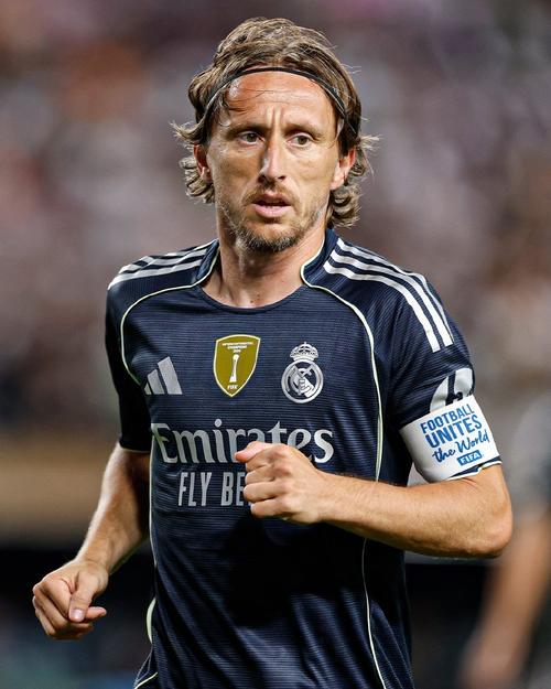 DO：新月确定努涅斯为锋线引援首选，正加紧努力引进他