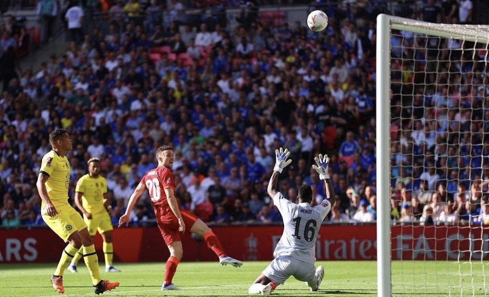 巴萨近16场15场失球，防线堪忧